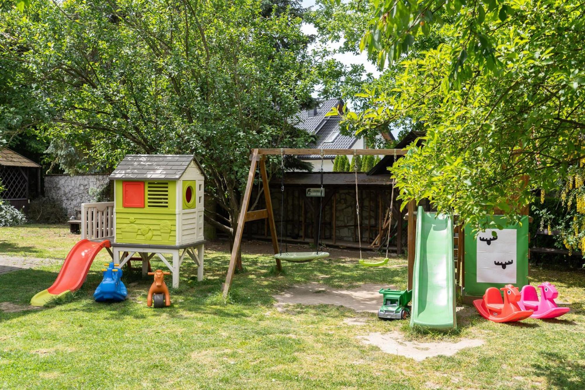 Pokoje Goscinne Cheval Kraków Exteriör bild